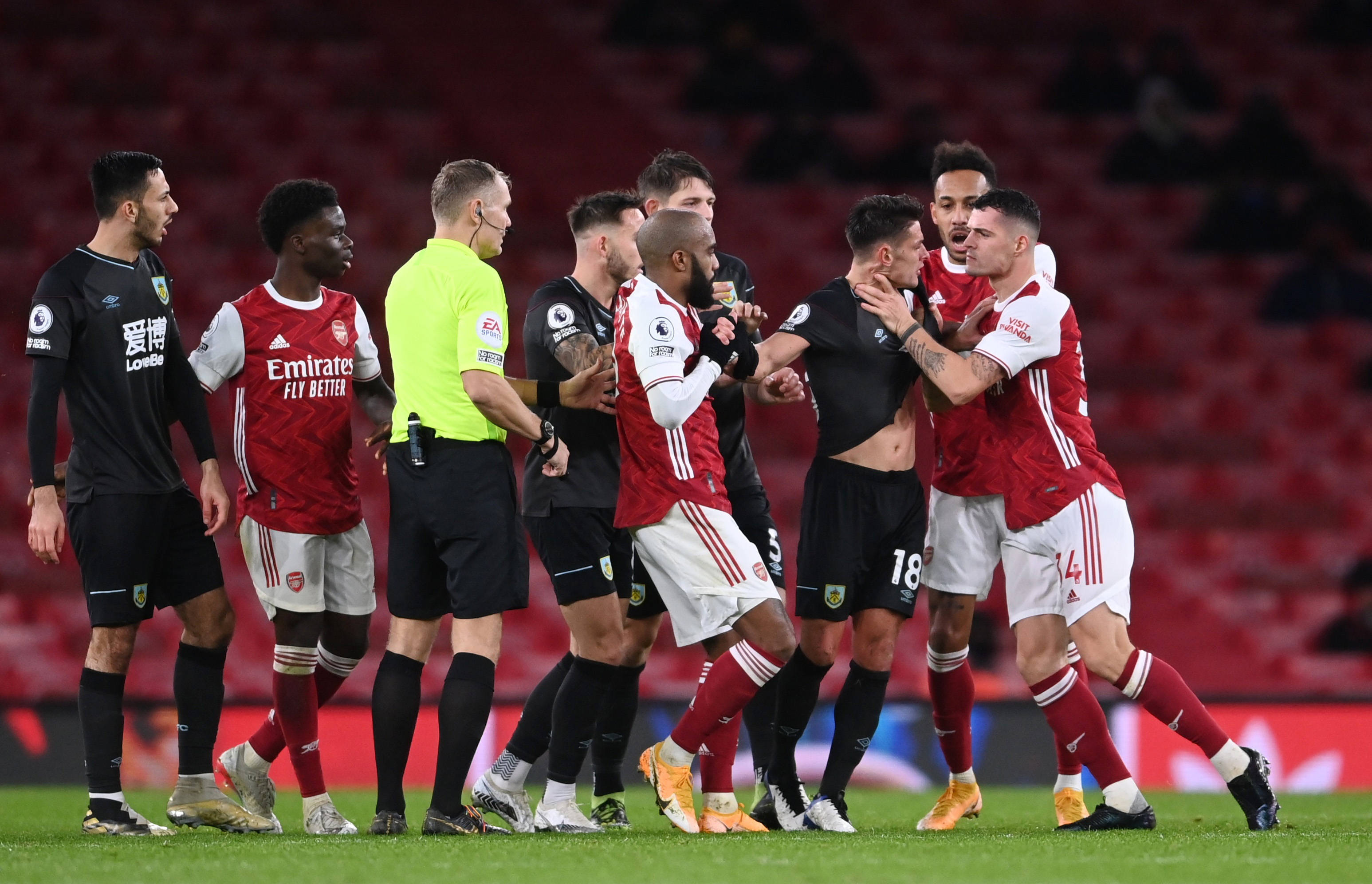 场团队配合 场团队配合