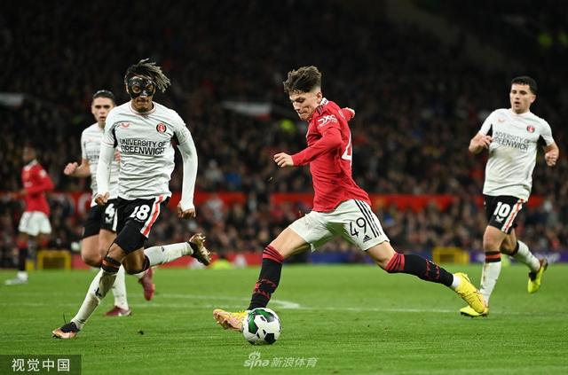 表现出了不 表现出了不